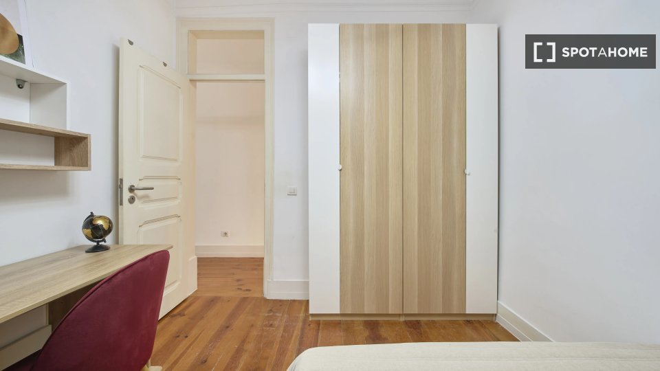 Double room Lisbon, 6 beds — photo 3