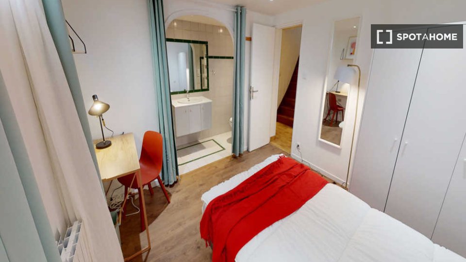 Double room Paris, 7 beds, 180m² — photo 28