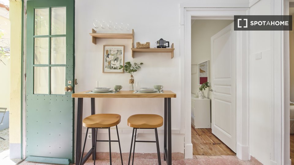 Apartment Lisbon, 2 beds — photo 8