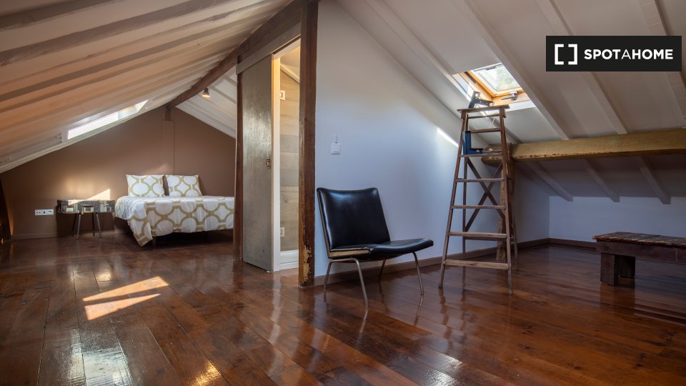 Apartment Lisbon, 3 beds, 160m² — photo 3