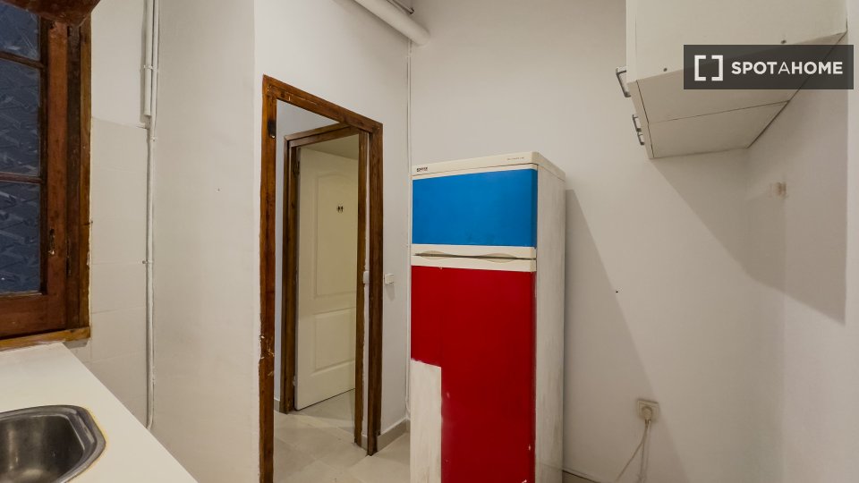 Apartment mono Barcelona, 40m² — photo 3