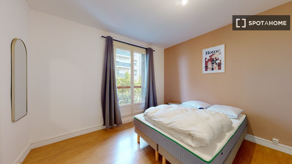 Double room Marseille, 15 beds — photo 11
