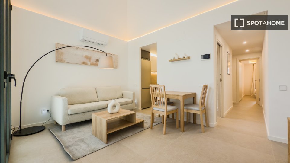 Apartment Barcelona, 2 beds — photo 4