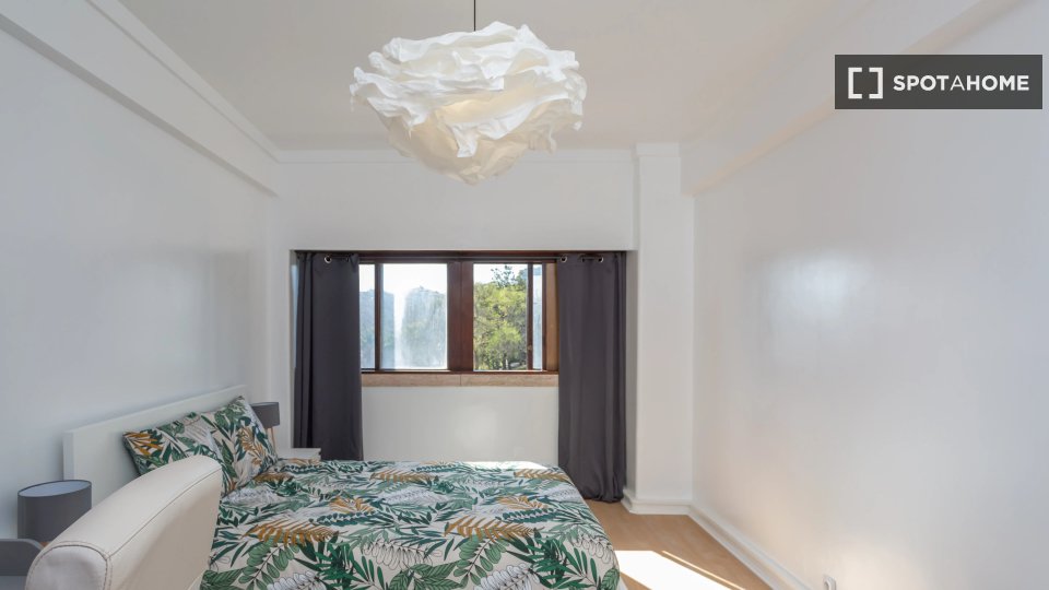 Double room Lisbon, 10 beds — photo 1
