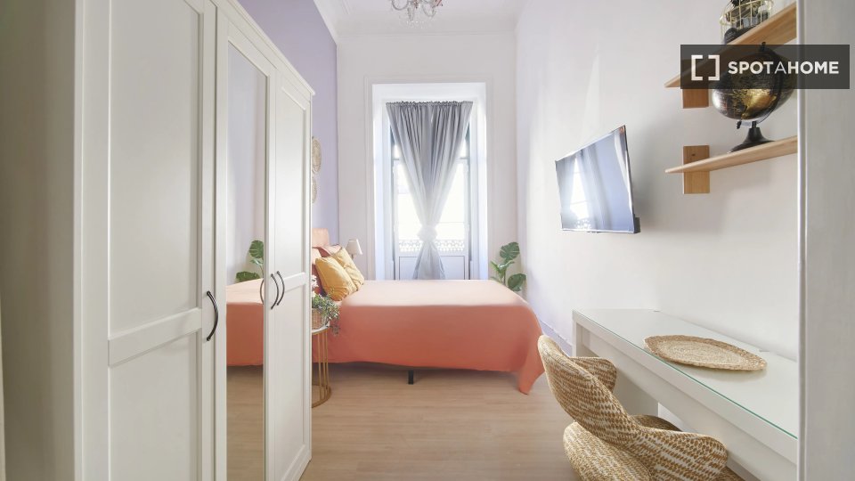 Double room Lisbon, 9 beds — photo 10
