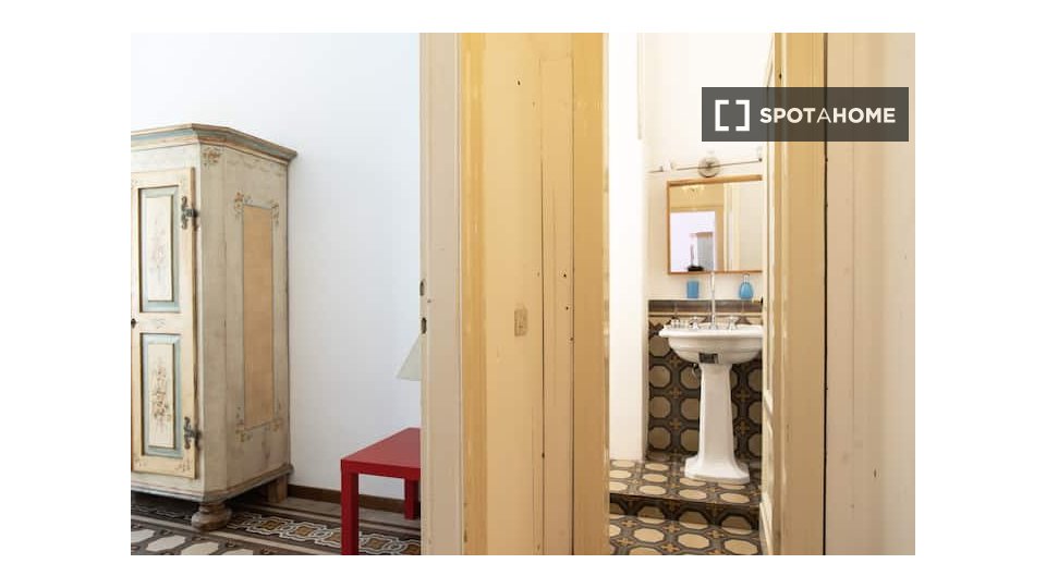 Apartment Milan, 1 bed, 49m² — photo 4