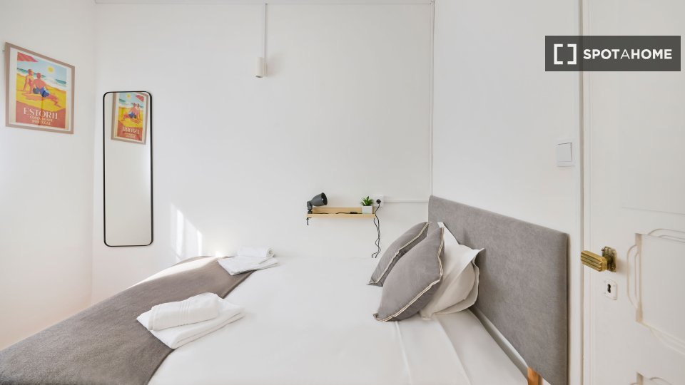 Double room Lisbon, 7 beds — photo 1