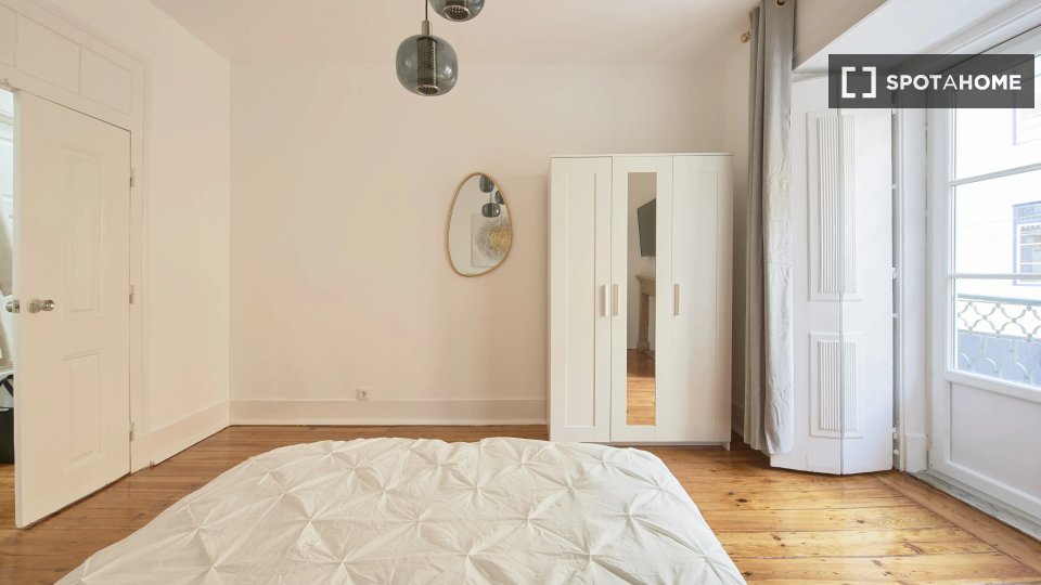 Double room Lisbon, 8 beds — photo 14