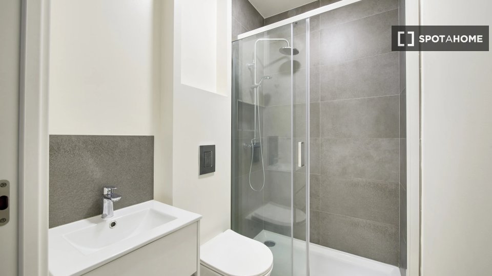 Double room Lisbon, 4 beds — photo 3
