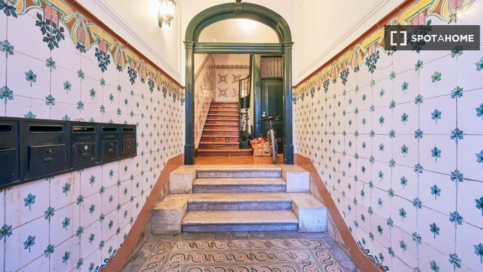 Double room Lisbon, 8 beds — photo 28