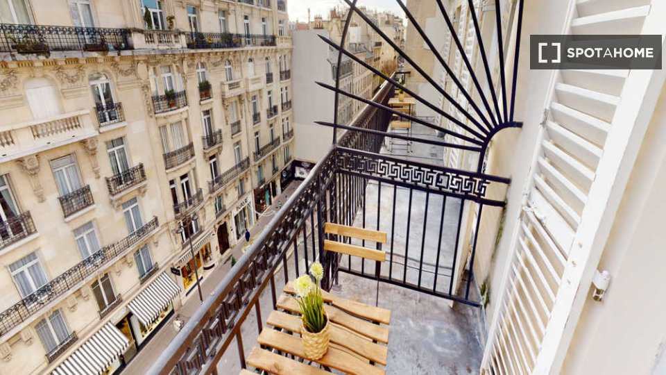 Double room Paris, 9 beds, 160m² — photo 8