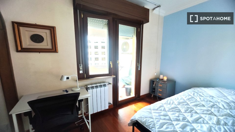 Double room Rome, 3 beds — photo 34