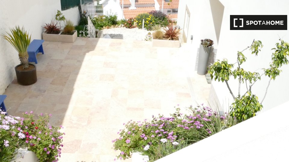 Apartment Lisbon, 3 beds, 150m² — photo 4