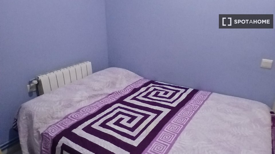 Double room Barcelona, 3 beds, 90m² — photo 6