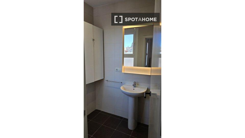 Apartment Barcelona, 1 bed, 34m² — photo 13