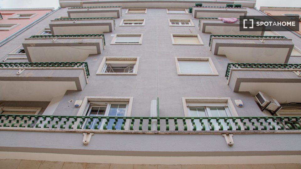 Double room Lisbon, 7 beds — photo 7