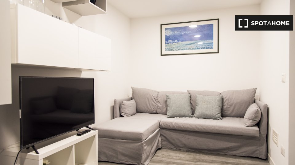 Apartment Milan, 1 bed, 55m² — photo 8