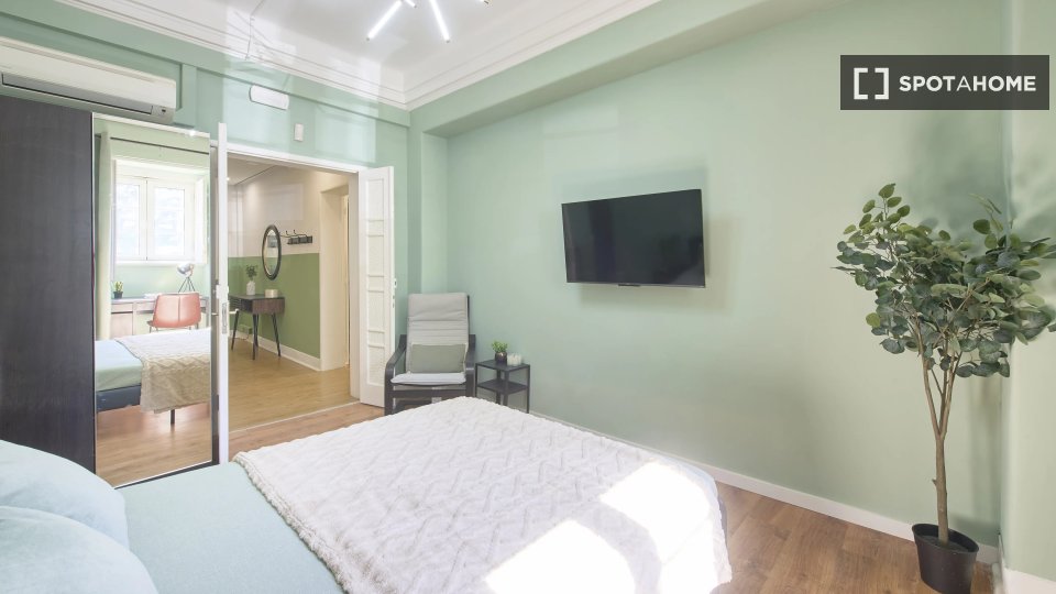 Double room Lisbon, 9 beds — photo 4