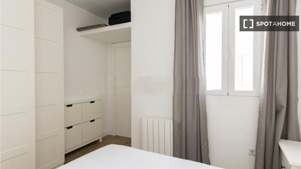 Apartment Madrid, 1 bed, 59m² — photo 4