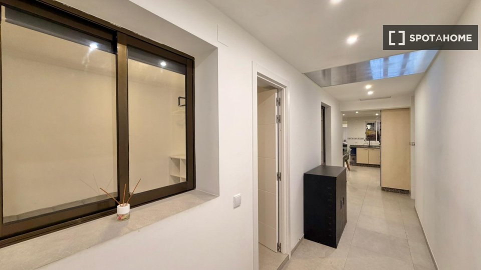 Apartment Valencia, 3 beds, 97m² — photo 2