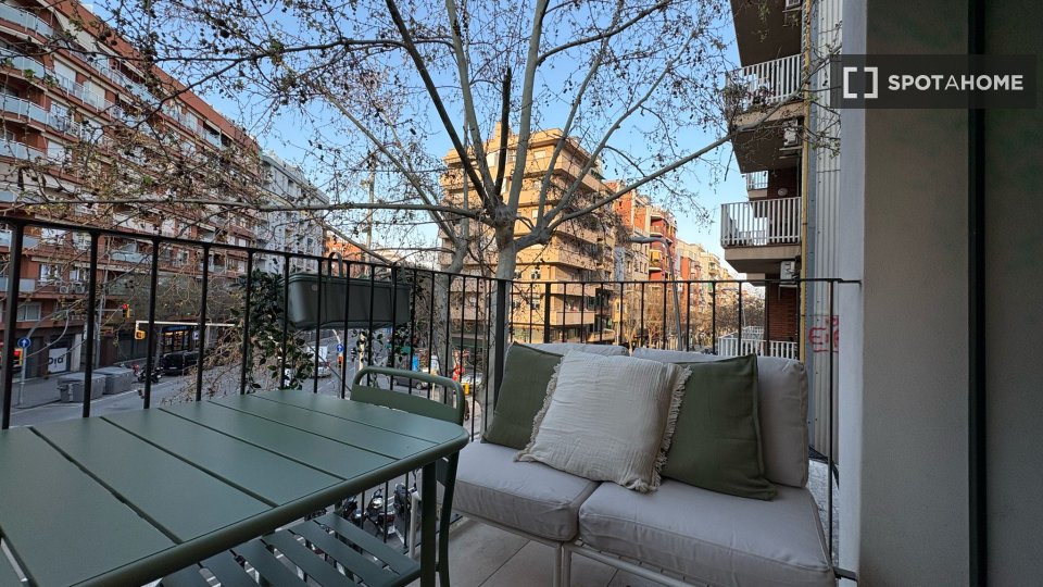 Double room Barcelona, 4 beds, 90m² — photo 7