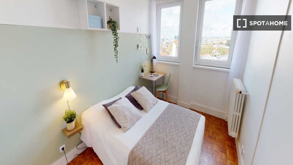 Double room Paris, 4 beds, 90m² — photo 1