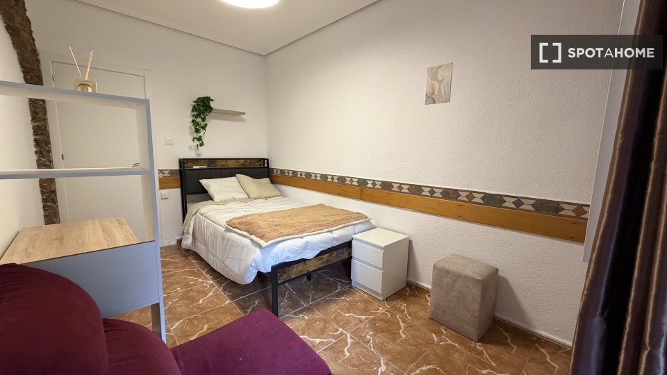 Double room Valencia, 5 beds — photo 18