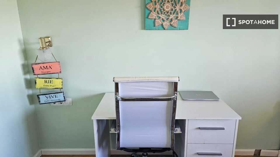 Double room Valencia, 4 beds, 150m² — photo 5