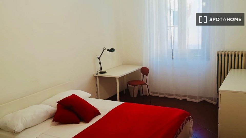 Double room Florence, 3 beds — photo 16