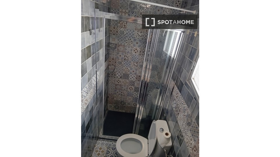 Double room Madrid, 3 beds, 75m² — photo 49