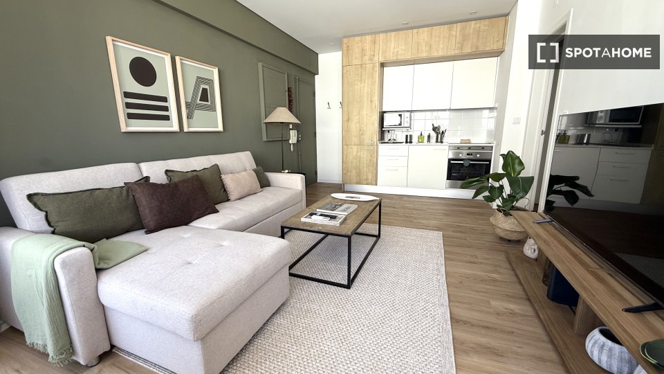 Apartment mono Lisbon, 1 bed, 45m² — photo 25