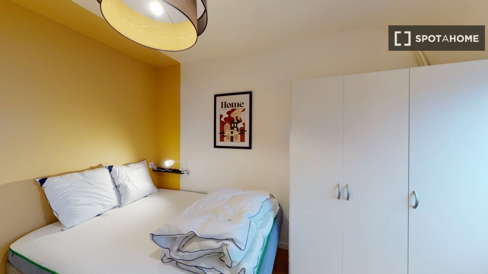 Double room Lille, 18 beds — photo 9