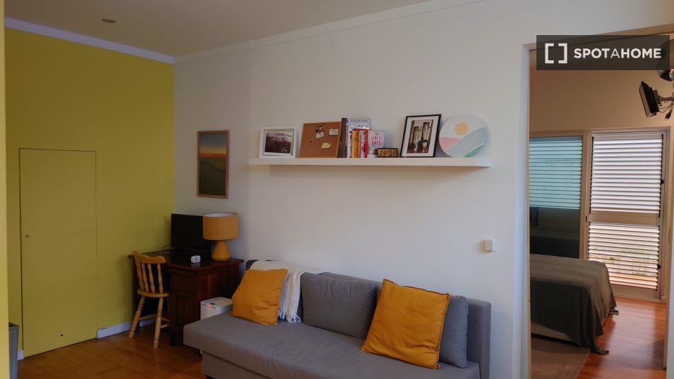 Apartment Lisbon, 1 bed — photo 20