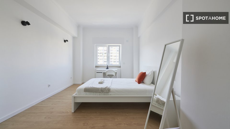 Double room Lisbon, 7 beds — photo 5