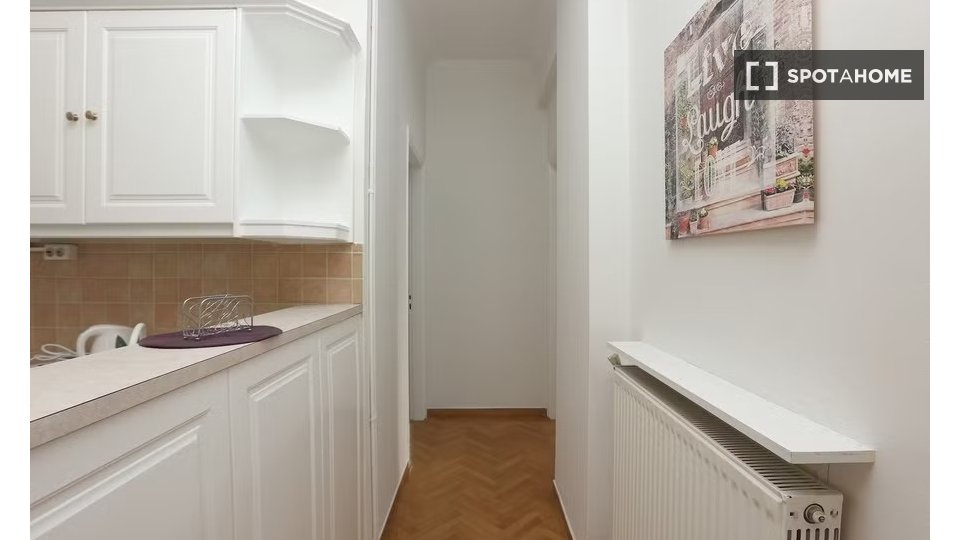 Double room Athens, 4 beds — photo 15