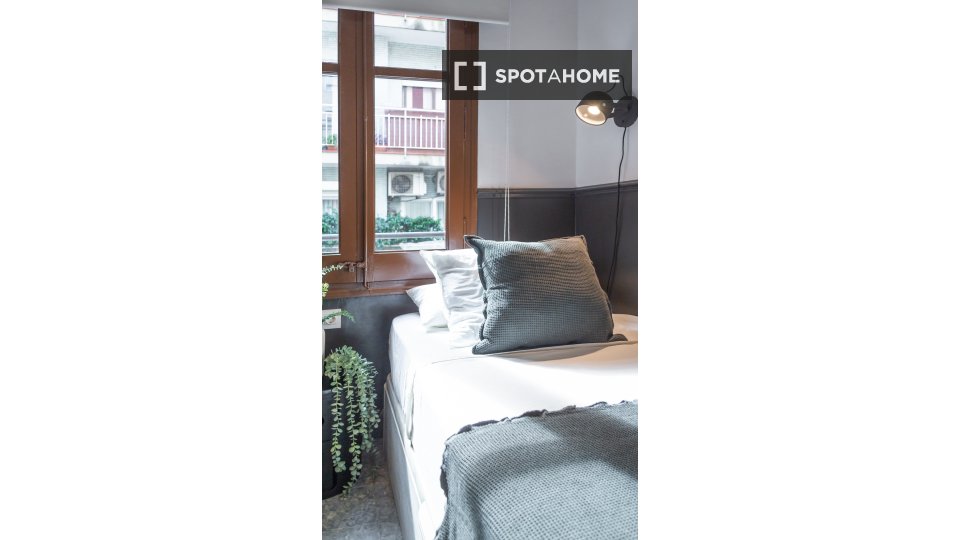Double room Barcelona, 16 beds, 380m² — photo 15
