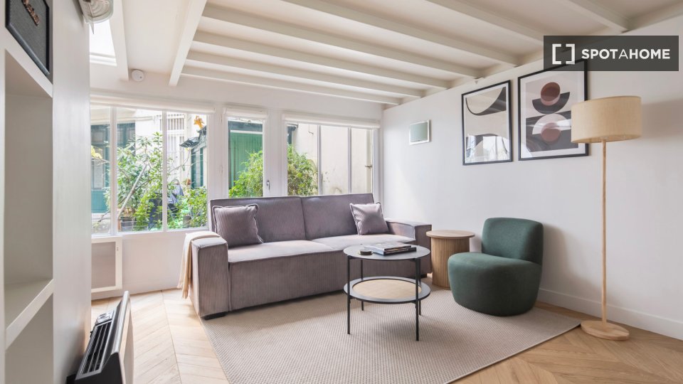 Apartment Paris, 2 beds, 67m² — photo 1