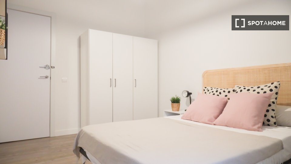 Double room Madrid, 7 beds — photo 16