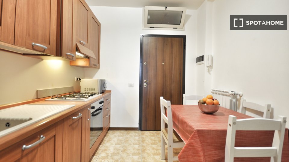 Apartment Milan, 2 beds, 55m² — photo 2