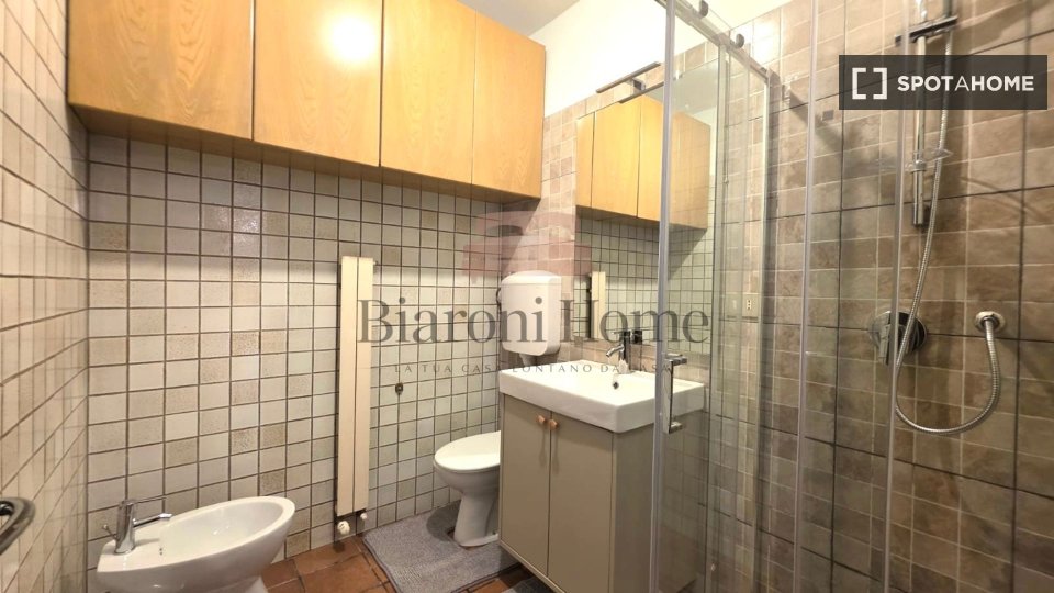 Double room Milan, 7 beds, 100m² — photo 2