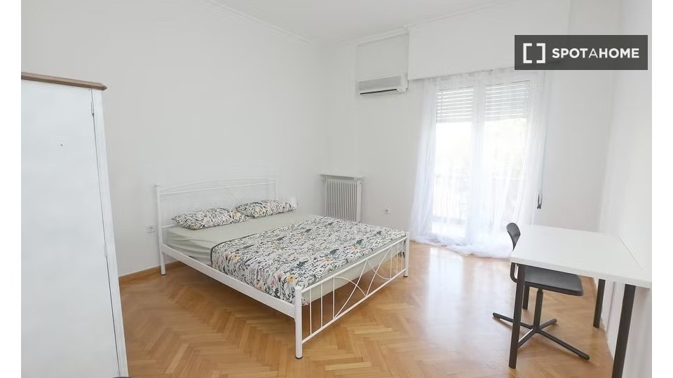 Double room Athens, 4 beds — photo 1