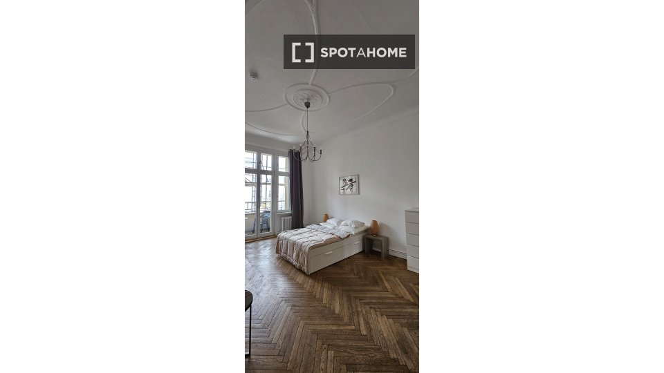 Double room Berlin, 4 beds, 130m² — photo 10