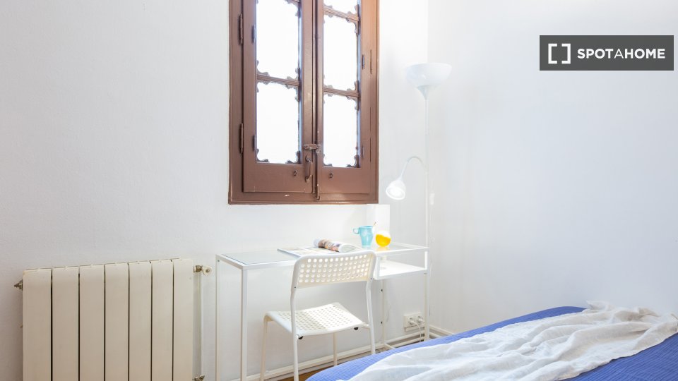 Double room Barcelona, 6 beds, 100m² — photo 19
