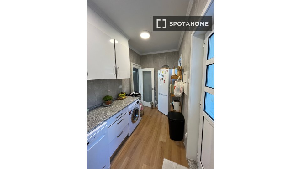 Double room Porto, 4 beds, 120m² — photo 13