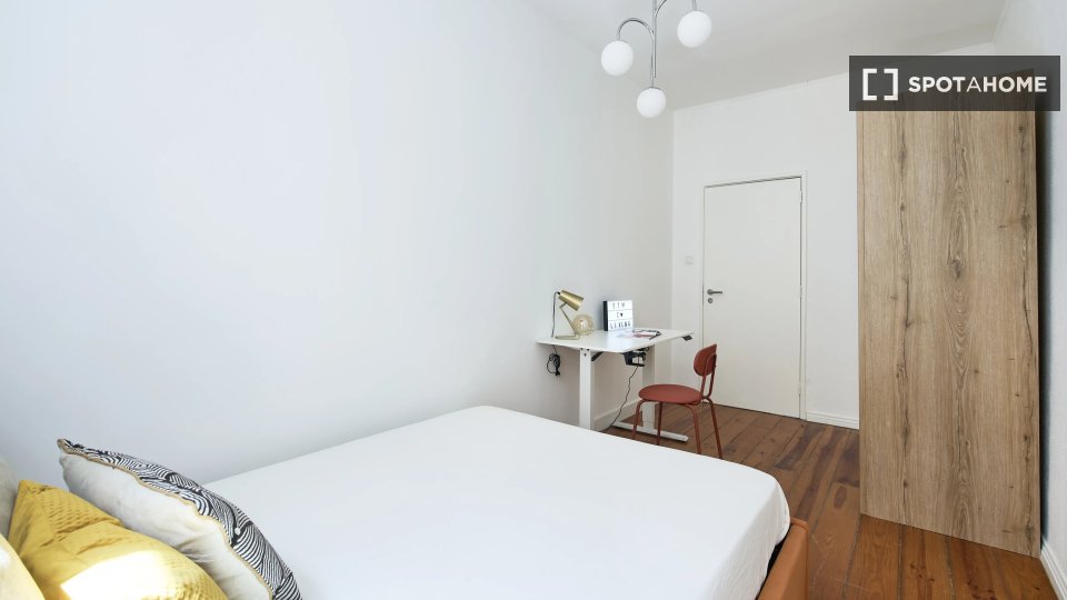 Double room Lisbon, 13 beds — photo 3
