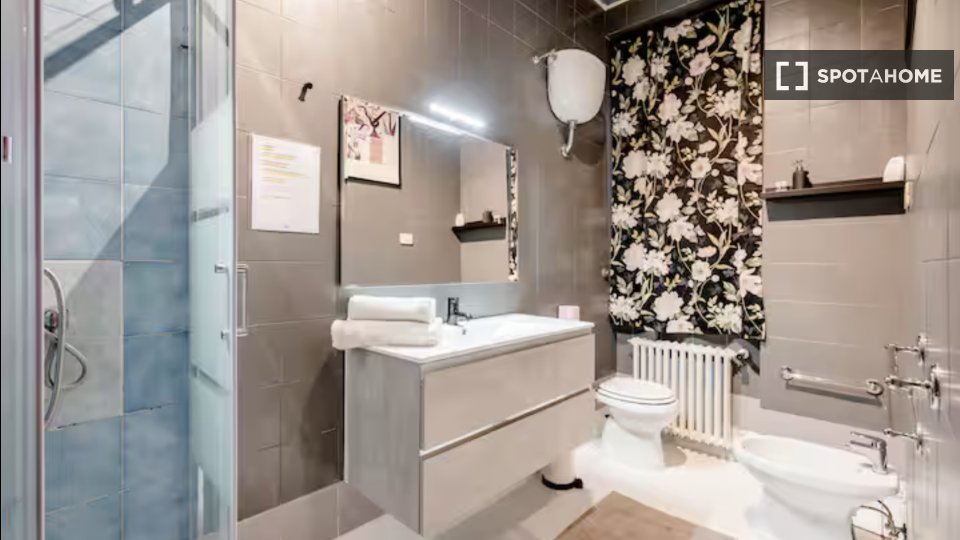 Double room Rome, 4 beds, 110m² — photo 10