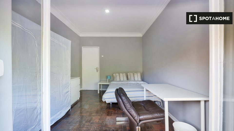 Double room Lisbon, 11 beds — photo 4