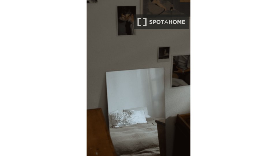 Double room Brussels, 2 beds, 65m² — photo 8
