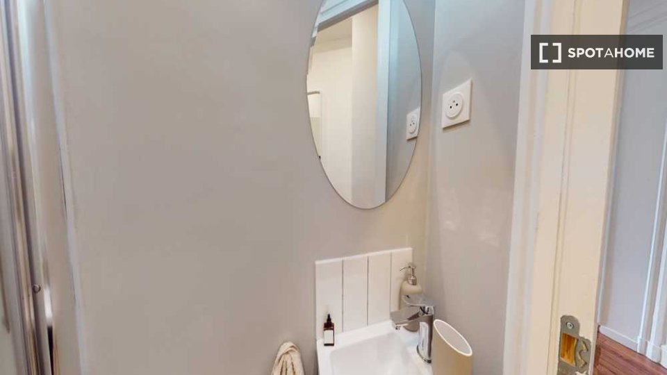 Double room Paris, 4 beds, 100m² — photo 5