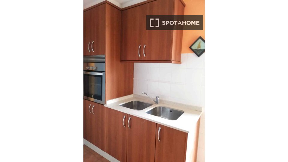 Double room Valencia, 3 beds — photo 14